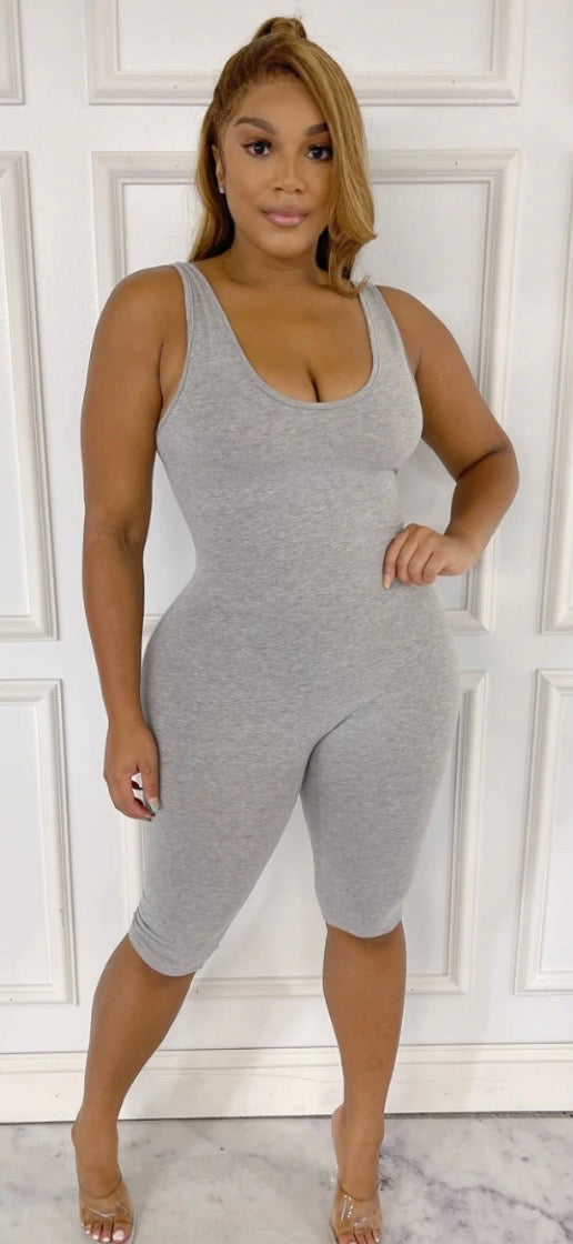 SOLID STRETCH ROMPER