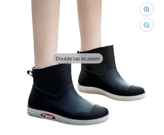 RAIN BOOTS