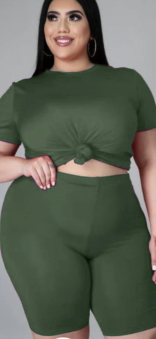 SOLID TOP & BIKER SHORTS SET